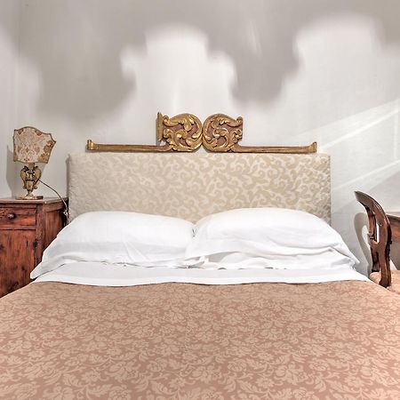 B&B La Residenza Del Poeta Montesicuro Kültér fotó
