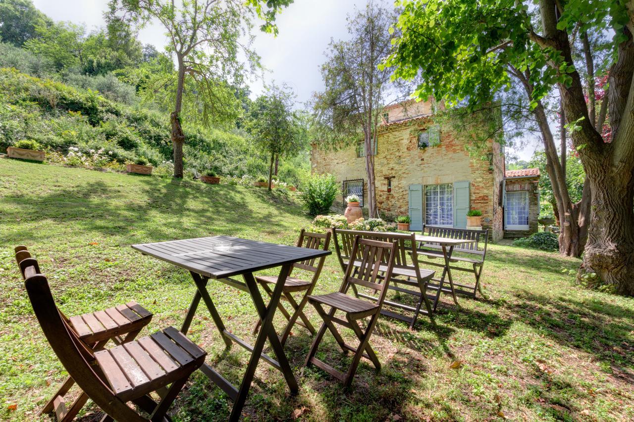 B&B La Residenza Del Poeta Montesicuro Kültér fotó