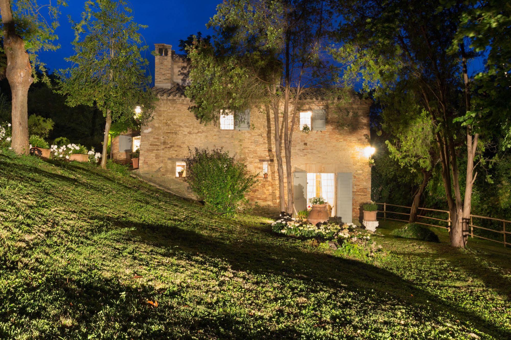 B&B La Residenza Del Poeta Montesicuro Kültér fotó