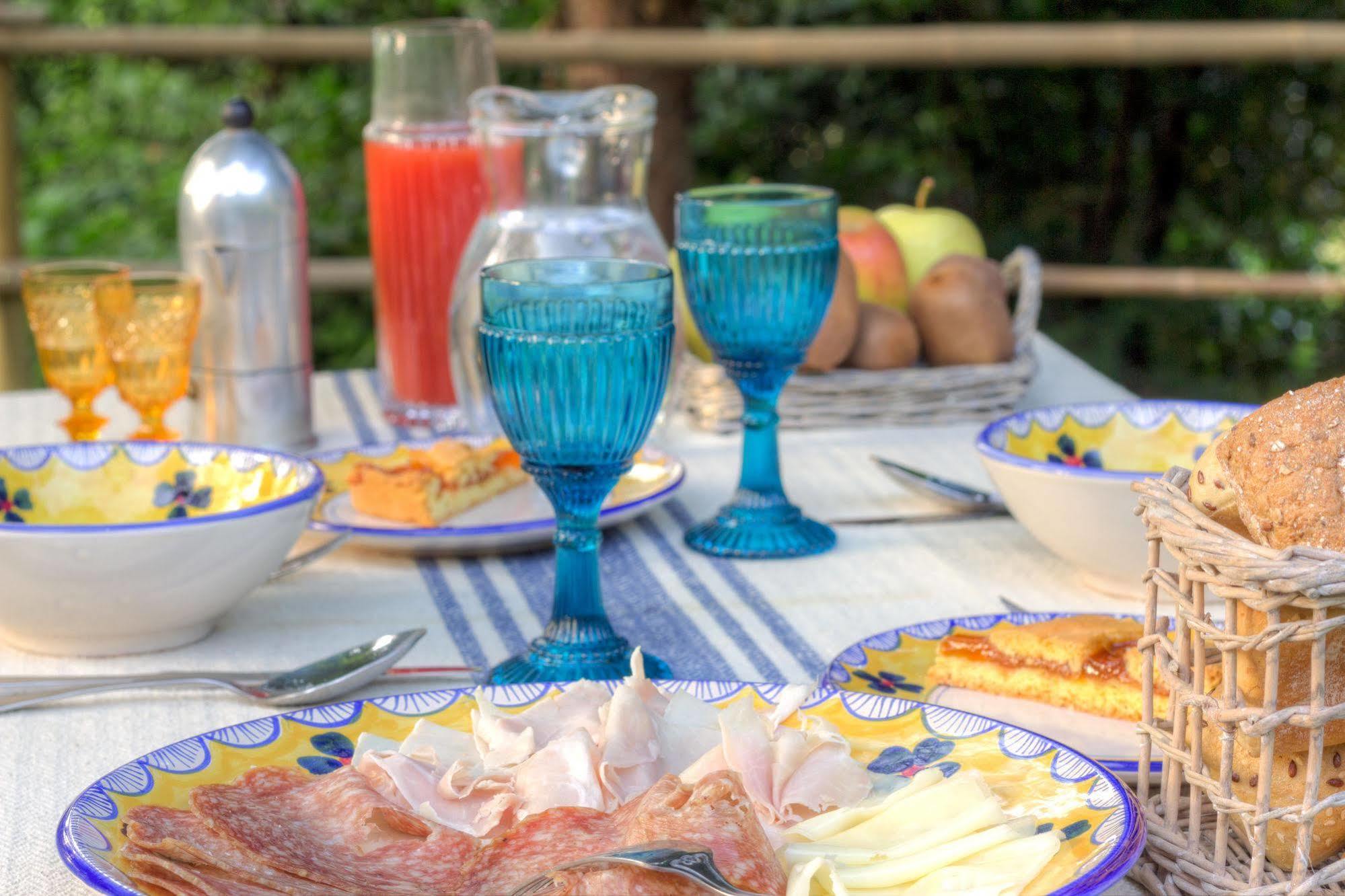 B&B La Residenza Del Poeta Montesicuro Kültér fotó